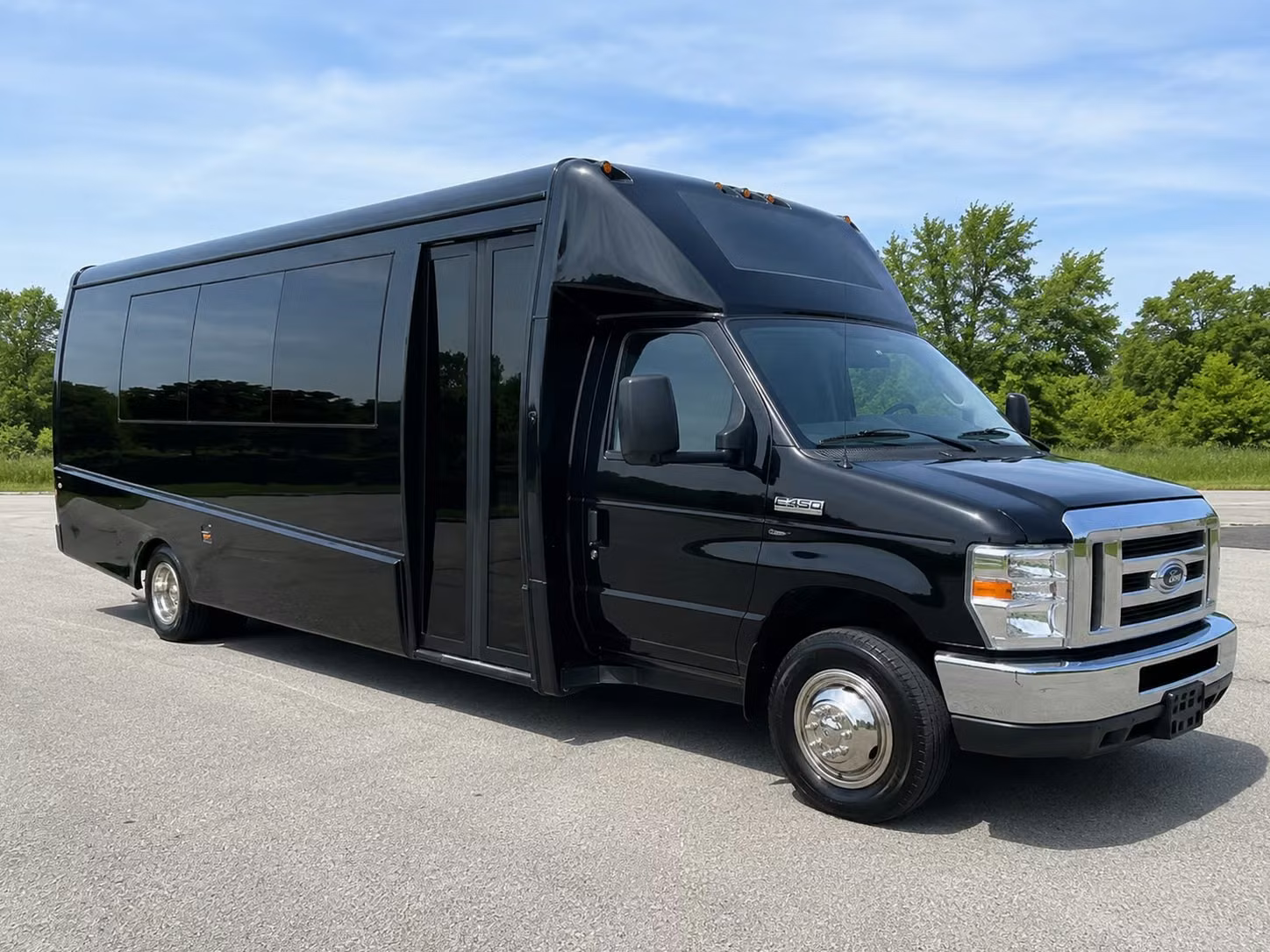 15 passenger minibus