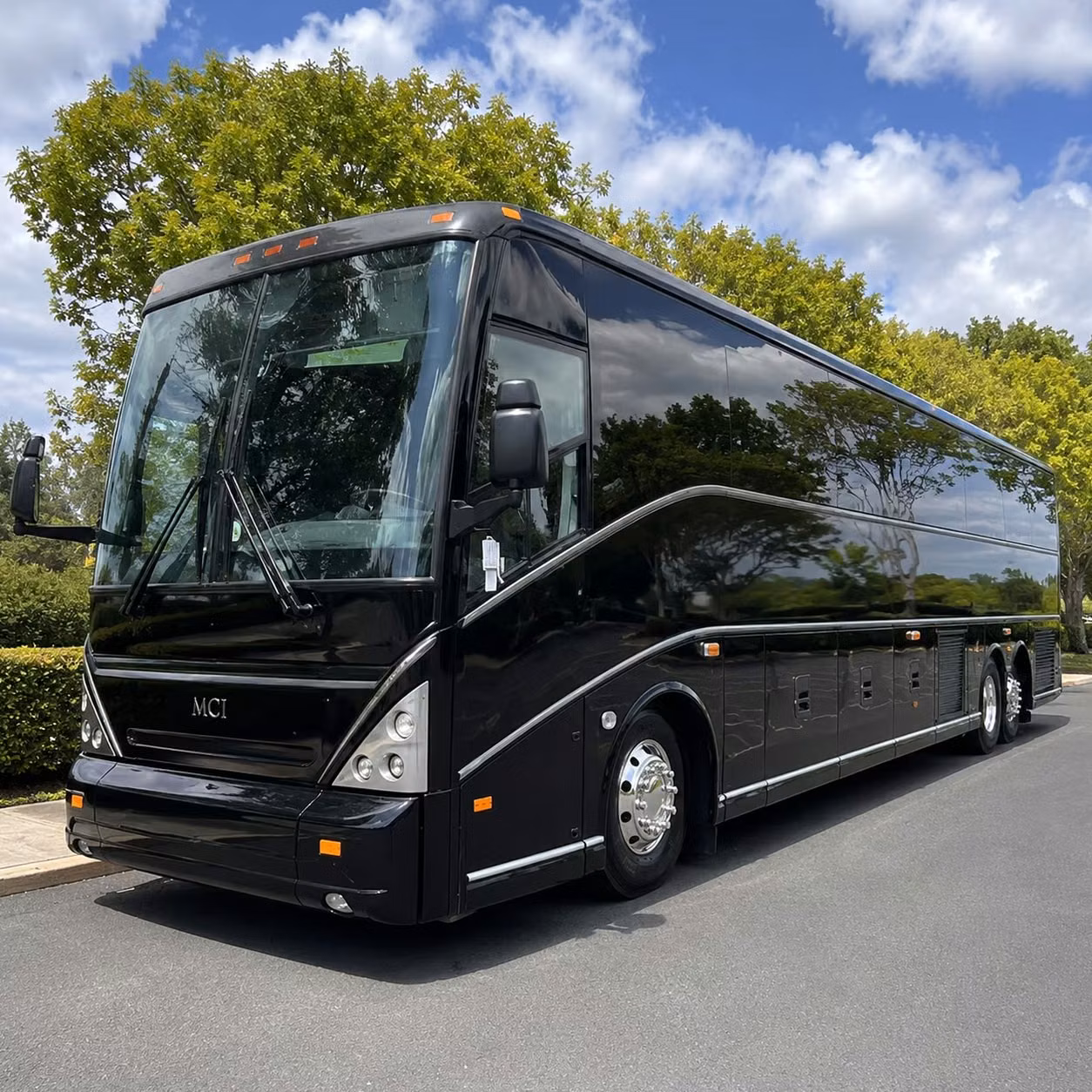 q2 stadium acl fest and austin s festival scene book your pflugerville group transportation now